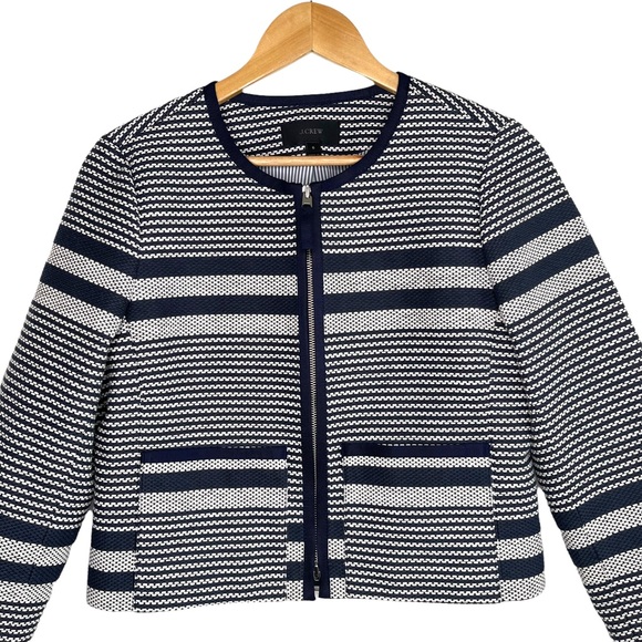 J Crew Navy and White Tweed Striped Full Zip Collarless Blazer Size 6 - Picture 3 of 7